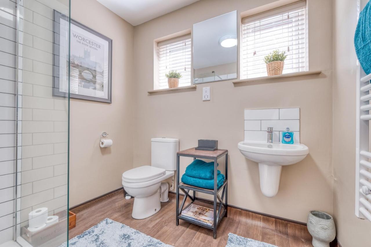 Gorgeous 1-Bed City Apartment, Sleeps 4 Worcester Buitenkant foto